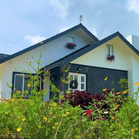 Hounon White Chimney Cottage راناوْ المظهر الخارجي الصورة