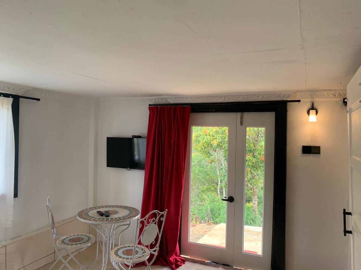 Hounon White Chimney Cottage راناوْ المظهر الخارجي الصورة